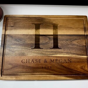 Last Name cutting board,Premium Charcuterie board,personalized serving tray,Personalized Cheese Board, Engagement Gift,housewarming gift
