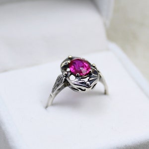 Vintage sterling silver ring with synthetic corundum, made in USSR, 1980s.