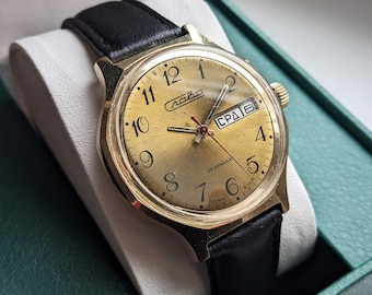 Zabytkowy zegarek mechaniczny Slava, wyprodukowany w ZSRR, lata 80-te. Zegarek męski, zegarek męski, zegarek mechaniczny, zegarek vintage, Slava.