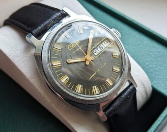 Zabytkowy zegarek mechaniczny Slava, wyprodukowany w ZSRR, lata 80-te. Zegarek męski, zegarek męski, zegarek mechaniczny, zegarek vintage, zegarek sukienkowy Slava