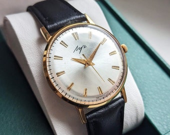 Vintage watch "Luch", ultra slim watch 1970s, gold plated case, made in USSR. Vintage mens watch, vintage watch from 1970s.