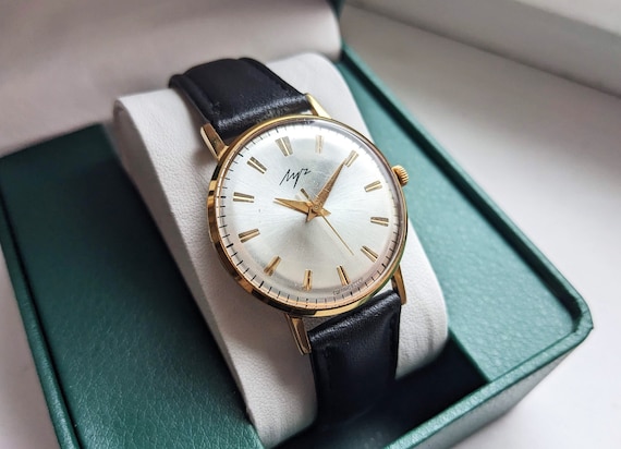 Vintage watch "Luch", ultra slim watch 1970s, gol… - image 1