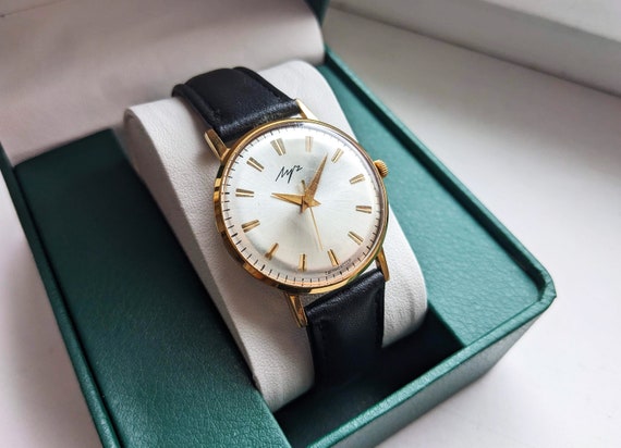 Vintage watch "Luch", ultra slim watch 1970s, gol… - image 10