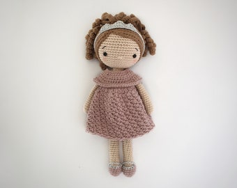 Poupée amigurumi PDF au crochet Sophie la princesse MOTIF UNIQUEMENT en anglais, allemand, français et espagñol