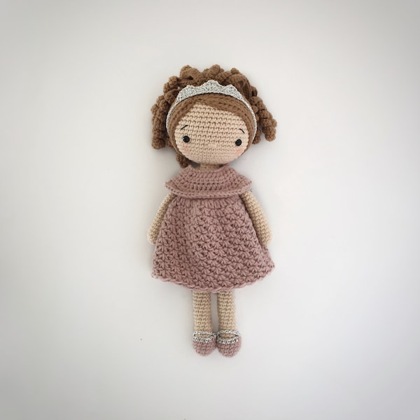 Sophie the Princess PDF amigurumi crochet doll PATTERN ONLY in English, Deutsch, Français, Espagñol
