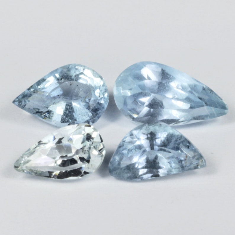 4 Aquamarines 4,50 ct.