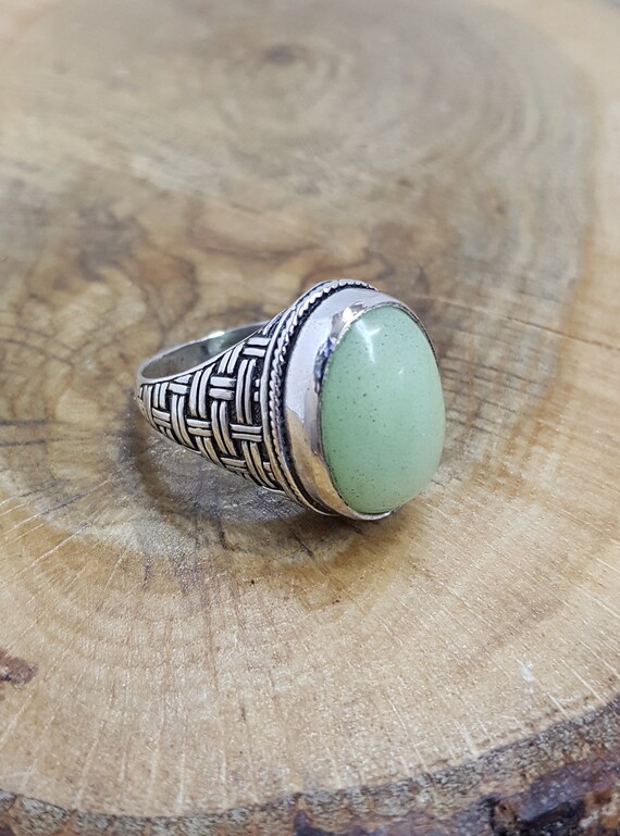 silver ring with jade stone