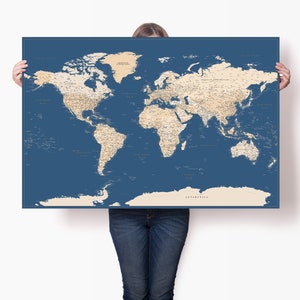Dunkelblau Große Weltkarte Poster - Welt Landkarte Detailliert - Personalisierte Weltkarte mit Städten - Weltkarte Leinwand - Trip Map