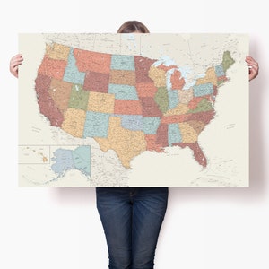 Große Landkarte USA mit Bundesstaaten und Städten - Detaillierte USA Poster Landkarte - Reisekarte mit Pins - Geschenk zum Jahrestag - Landkarte Kunst
