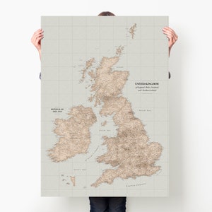 Vintage UK und Irland Karte Poster - Große Reise Karte Wand Kunst mit Pins - Detaillierter UK und Irland Wanddruck - Personalisierte Landkarte