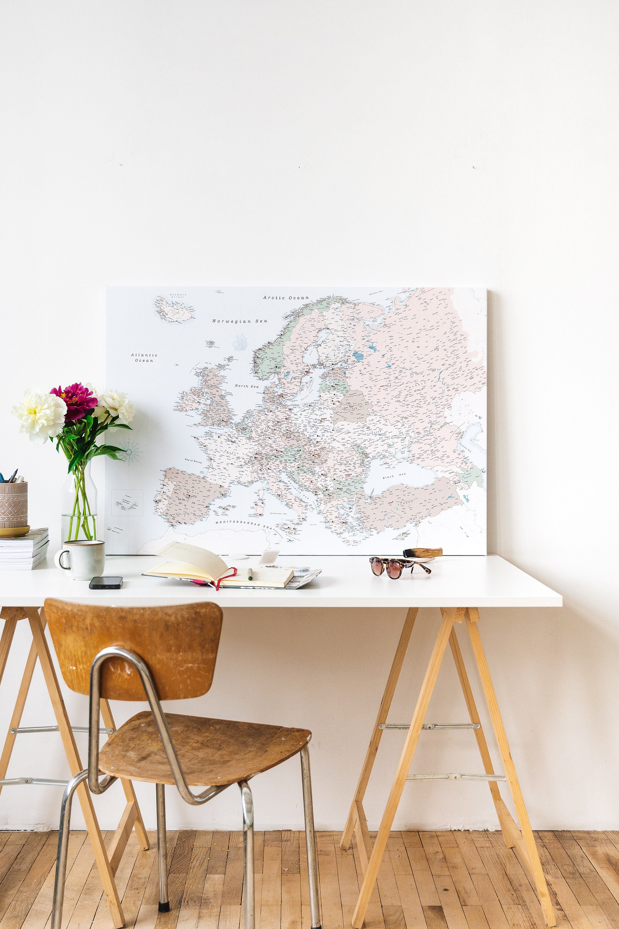 Push Pin Map of Europe With Cities, Detailed European Pin Board Canvas ...