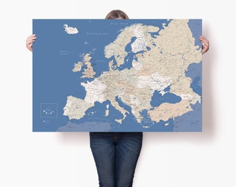 Cartel de viaje de Europa azul - Mapa detallado personalizado del continente de Europa - Arte de la pared de Europa grande - Regalo de aniversario de boda - Mapa de viaje