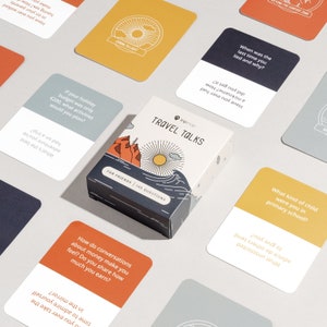 Gioco di viaggio per adulti, divertente gioco da viaggio su strada da giocare in macchina con gli amici, carte per iniziare una conversazione, 140 domande, argomenti da discutere