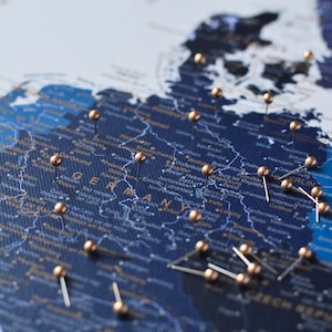Europakarte Mit Pins -  Detaillierte Karte Pinnwand Blau -  Europakarte Bild -  Geschenk für Reisende + 100 pins | TRIP MAP