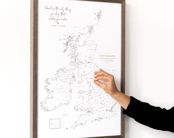 Kleine Pinnwand des Vereinigten Königreichs, personalisierte Reise-Tracker, um besuchte Orte zu markieren, Reisegeschenk für Paare, gerahmte Pinnable Großbritannien-Karte Pinnwand