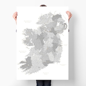 Irland Karte Kunst Reiseposter mit Landkreisen und Städten, großer detaillierter Republik Irland Druck mit Pins, personalisierter Reisender Wohnkultur