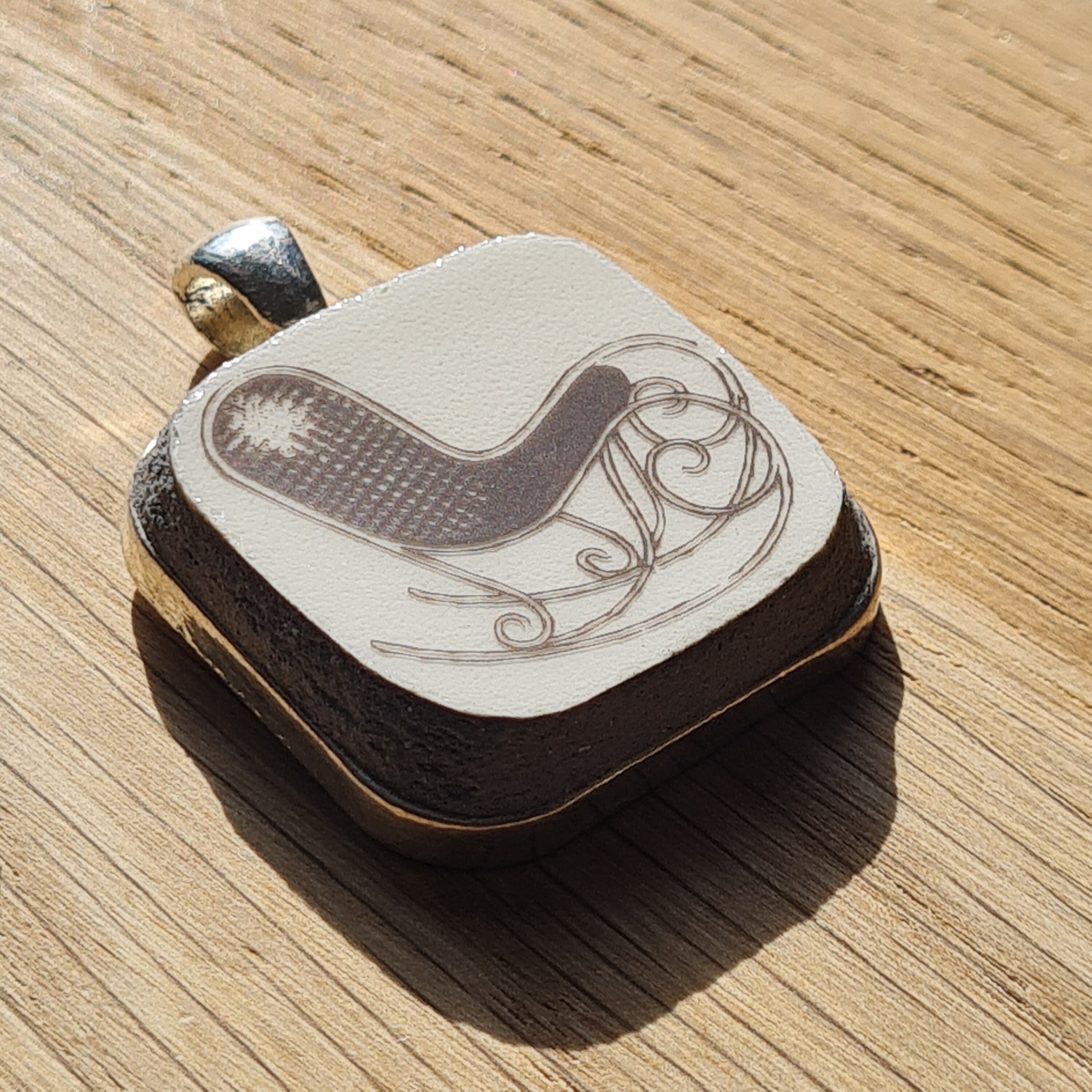 Eric Ravilious Rocking Chair Wedgwood China Pendant - Etsy