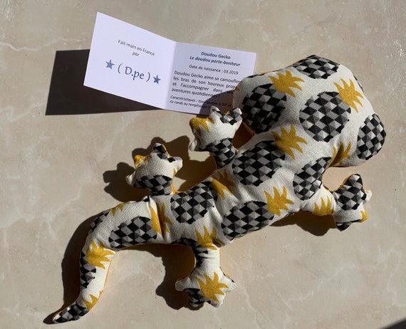 dowdow plush