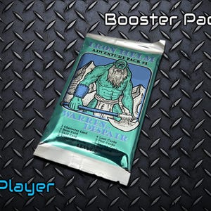 Peut inclure: Un paquet de cartes bleu et vert pour un jeu appelé "Iron Claw: Warren Despair". Le paquet est intitulé "Adventure Pack #1" et comprend 1 carte de personnage, 1 carte de boss, 1 carte de compétence, 2 cartes de piège, 4 cartes de butin et 3 cartes de scénario. Le paquet est intitulé "1 Joueur".