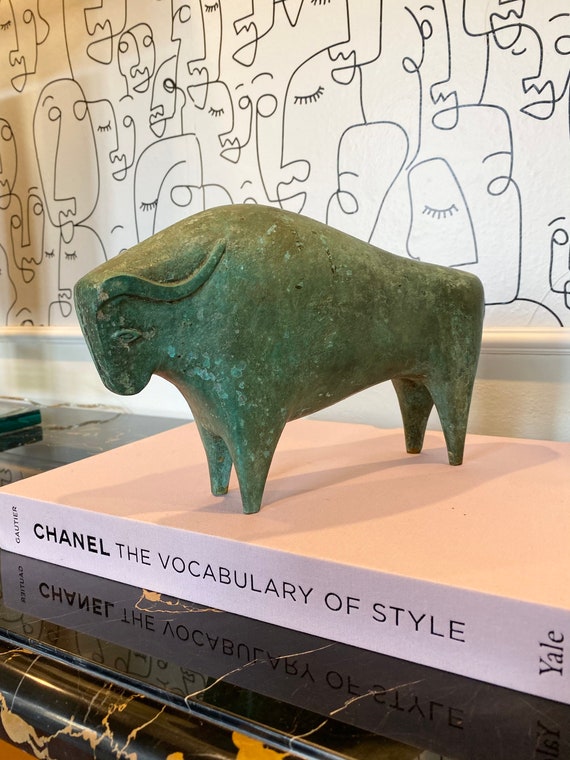Foundry Brass Bull Statue, Brass Sculpture, Brass Ornament, Bull Art, contemporary sculpture, minimalist bull, italian brass bull