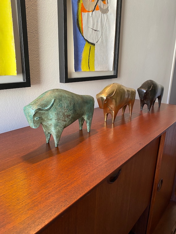 Foundry Brass Bull Statue, Brass Sculpture, Brass Ornament, Bull Art, contemporary sculpture, minimalist bull, italian brass bull