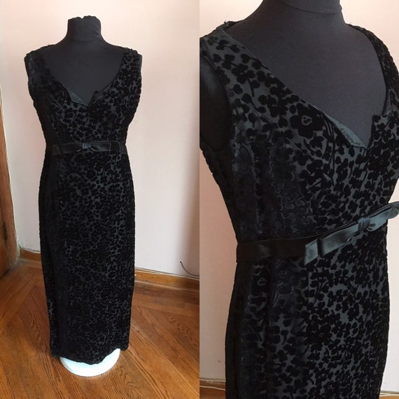Vintage 1960s Black Velvet Floral Evening Gown