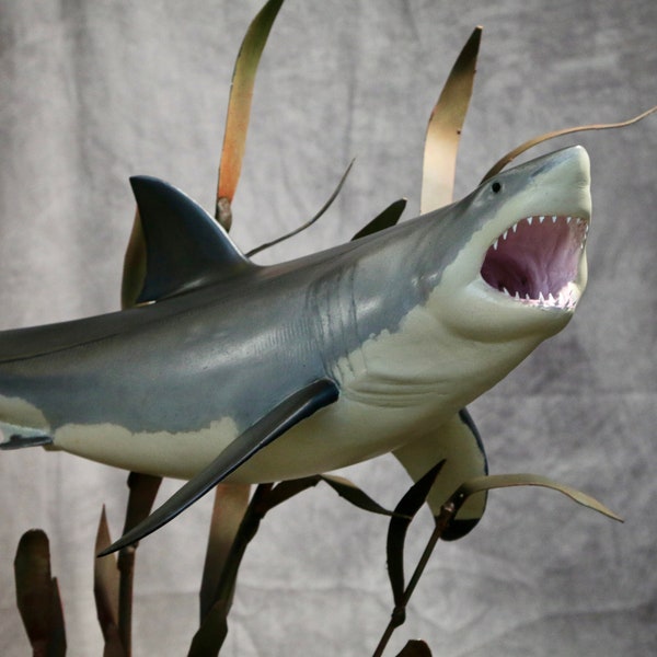 Great White Shark sculpture - with kelp diorama