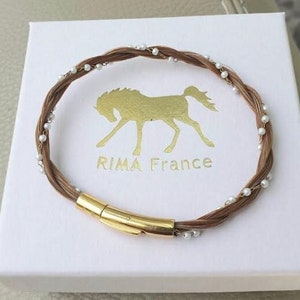 Horsehair bracelet with PERLINA beads (license in progress)