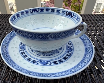 Zestaw do herbaty w stylu vintage Jingdezhen Rice Grain Dragon Teacup Saucer Set, niebiesko-biała chińska porcelana Ling Long, zestaw do herbaty w stylu chinoiserie