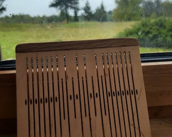 Double slotted Slotted Pick-Up Rigid Heddle, 41 Warp Threads, 5 Pattern Thread Slots, 5 pattern strings, band weaving, belt weaving