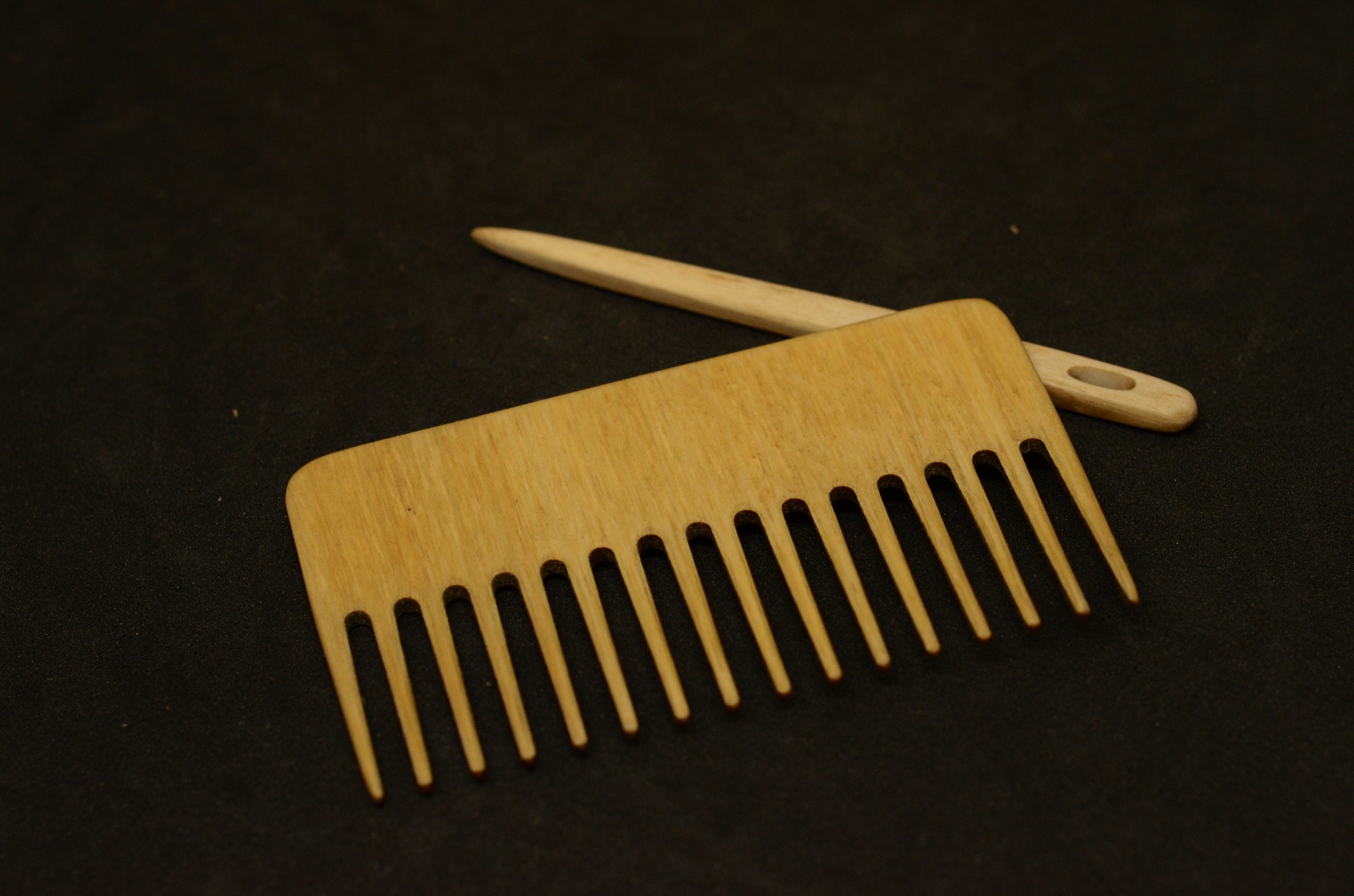 Weaving comb Comb with needle Nalbinding needleTapestry | Etsy