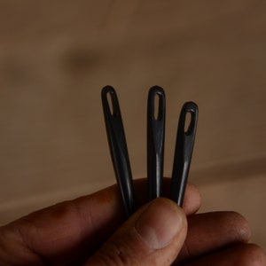 Horn needle, 7,5 cm length, Viking reenactment, Sewing knitting nalbinding, Nalbinding needle