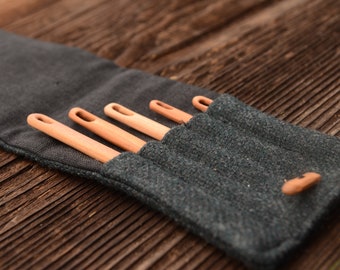 Nalbinding needles with case / Apple tree wood / Set of 5 wooden needles / Handcarved needle / Nålebinding / Nålbinding / Medieval needle /