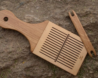 Rigid heddle board with shuttle / Oaken handle / Weaving loom / Back Strap Loom / Handweaving loom/ Viking craft/ Tape loom /Braid weaving
