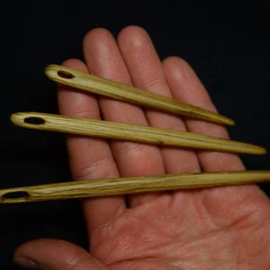 Oak wood nalbinding needles / Handcarved wooden naalbinding needle / Set of 3  nalbinding needles / Wooden needles /  Nålebinding / Medieval