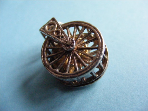 Vintage Sterling Silver charm Golden mouse in a running wheel (S)