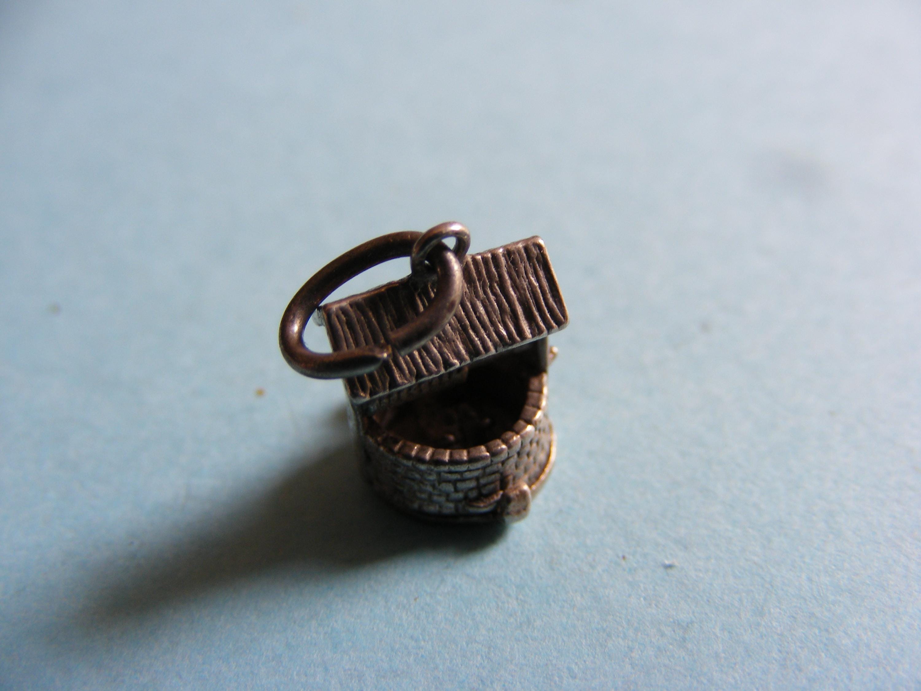 Charme Argent Sterling Vintage Nuvo - Poids 5,1 G, 1,8 Cm, Occasion En Bon état