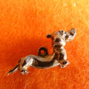 AA) Vintage Sterling Silver Charm Dachshund Dog