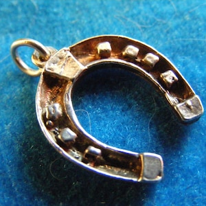 E) Vintage Sterling Silver Charm Lucky Horseshoe
