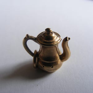 Vintage 9k guld Puffed Coffee Pot berlock hänge berlocker 9k 375