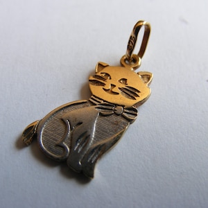 Vintage 9ct gold charm White & Yellow Gold Cat pendant charms 9k 375