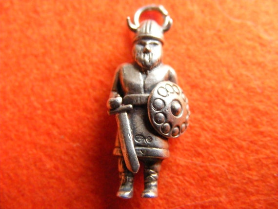 H) Vintage Sterling Silver Charm Viking Warrior - image 6