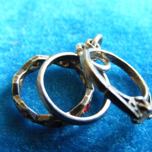 AA) 3 anneaux de vie vintage avec breloque en argent sterling