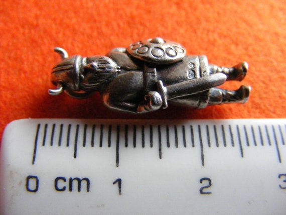 H) Vintage Sterling Silver Charm Viking Warrior - image 4