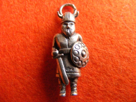 H) Vintage Sterling Silver Charm Viking Warrior - image 1