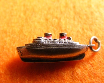 E) Vintage Sterling Silver Charm large Ship