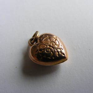 Vintage 9ct Rose gold Puffed Etched heart charm pendant charms 9k 375