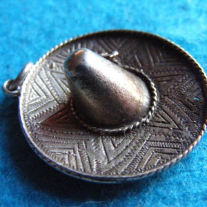 G) Vintage Silver Charm Charms Mexican Sombraro Hat