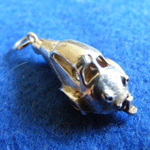 N) Vintage Silver Charm Charms Messerschmitt três rodas abre