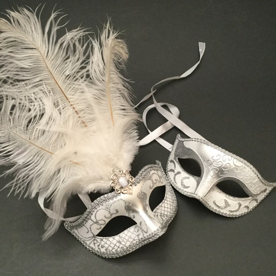 White Masquerade Mask Women / White Feather Masquerade Mask / White Brides Mask / White Wedding Mask / White Masked Ball Masks / Party Mask